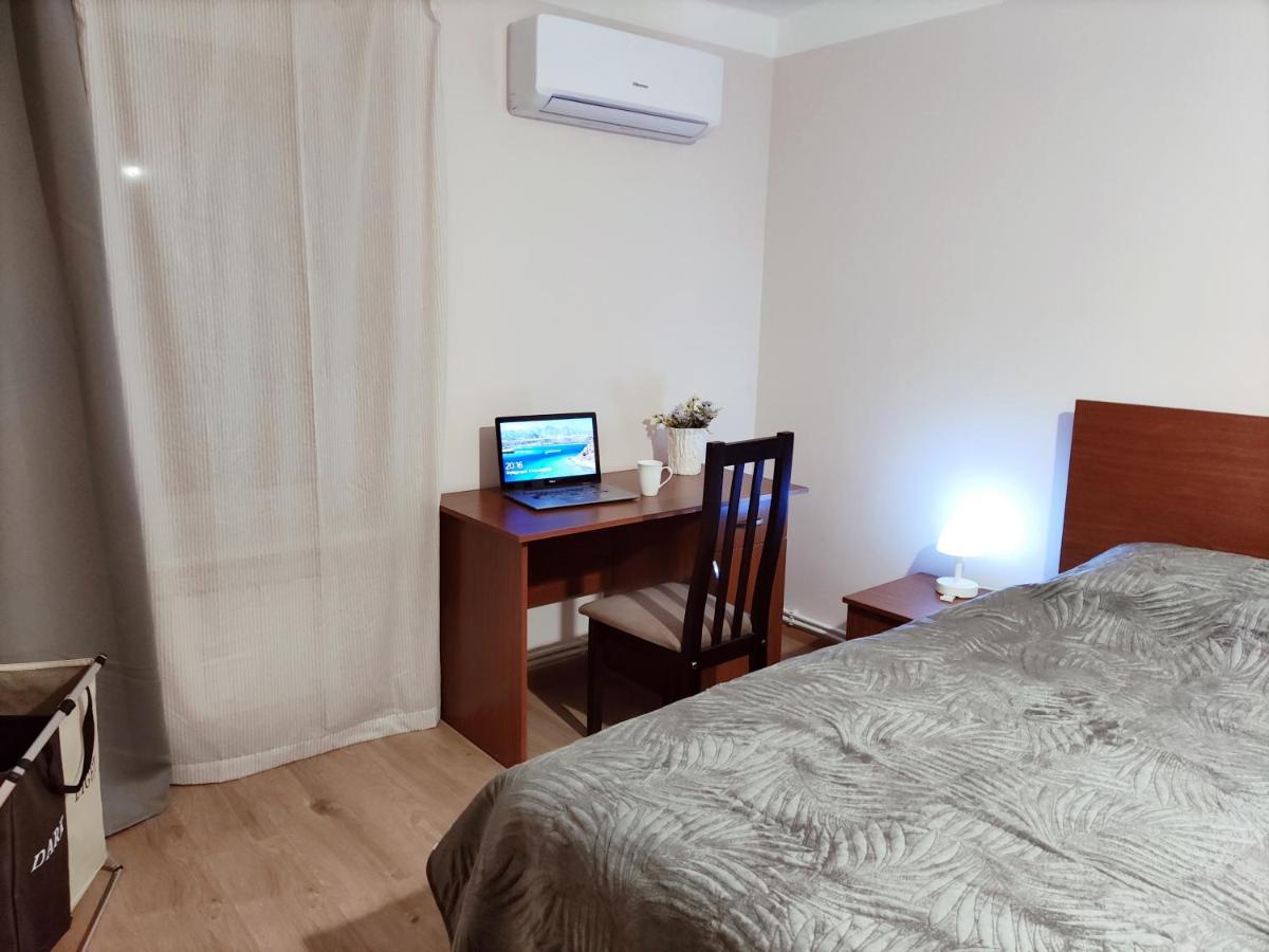Renovated 1 Bedroom With King Size Bed In Kentron Erevan Exterior foto